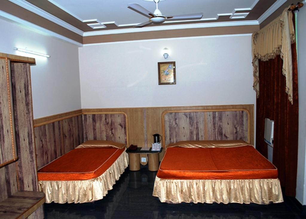 Hotel Chirag International Katra  Chambre photo